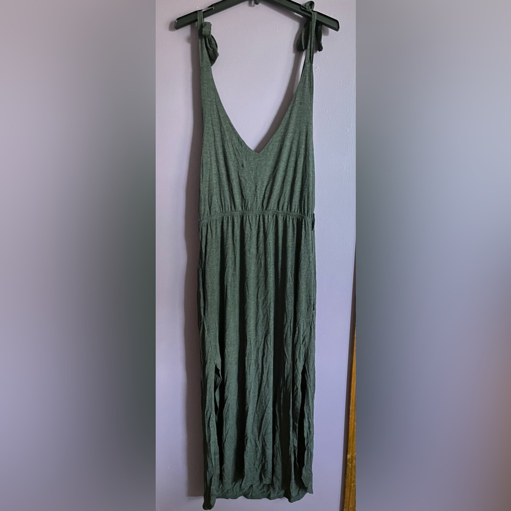 Long grey belongsci dress with pockets
